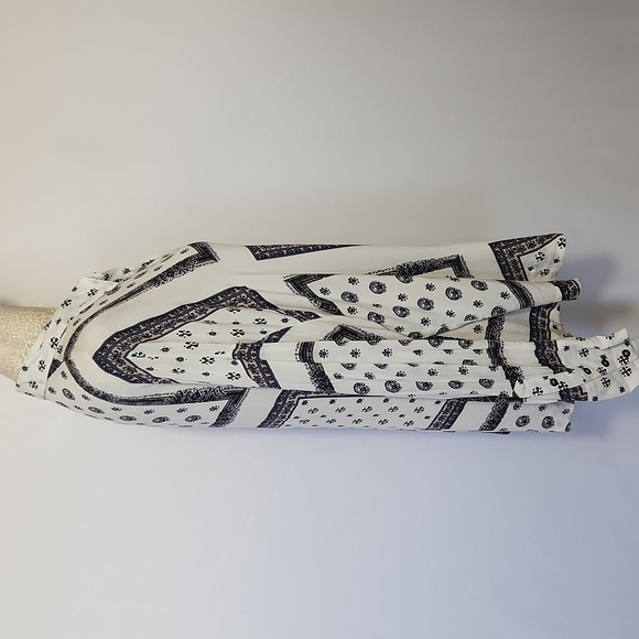Free People Size S/P Little Secrets Bandana Scarf Print Button Down Top Boho - Picture 10 of 16